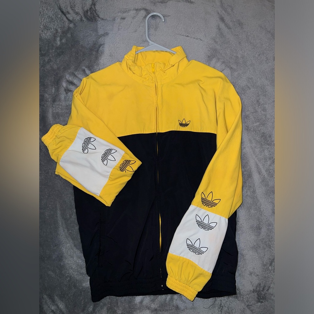 Men's adidas originals Blocked Warm Up Yellow Black Colorblock 'Black Bold Gold’